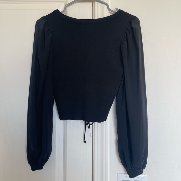 Cropped black sweater - Picture 2 of 4